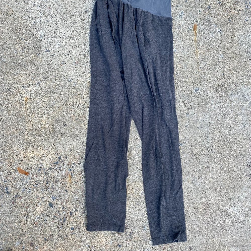 Motherhood Maternity Gray Leggings Size XL